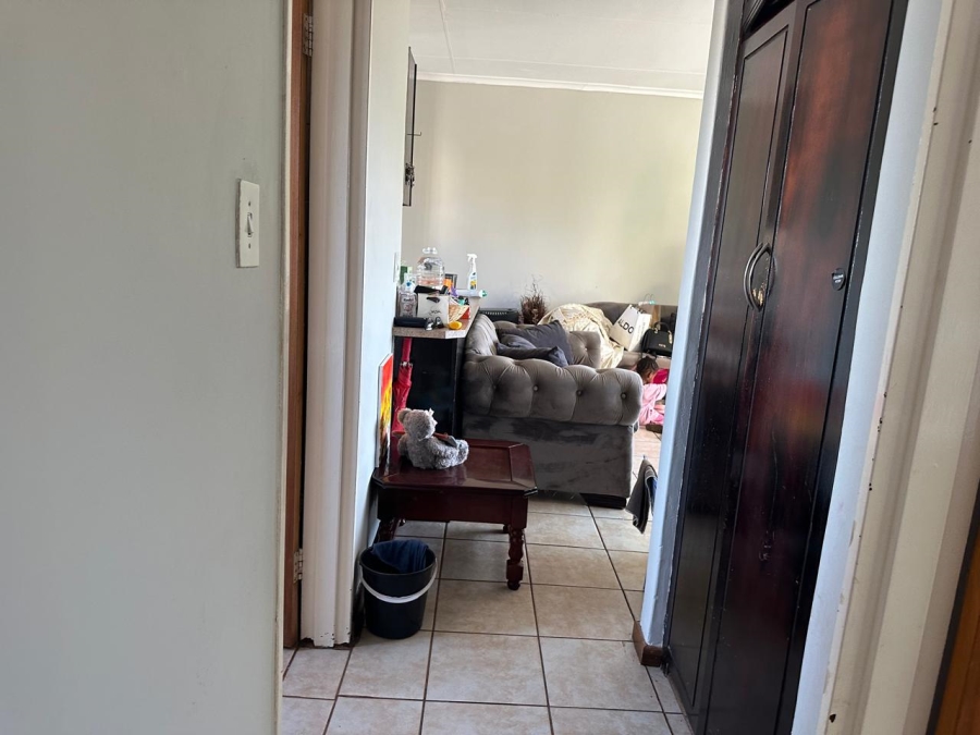 2 Bedroom Property for Sale in Langenhovenpark Free State